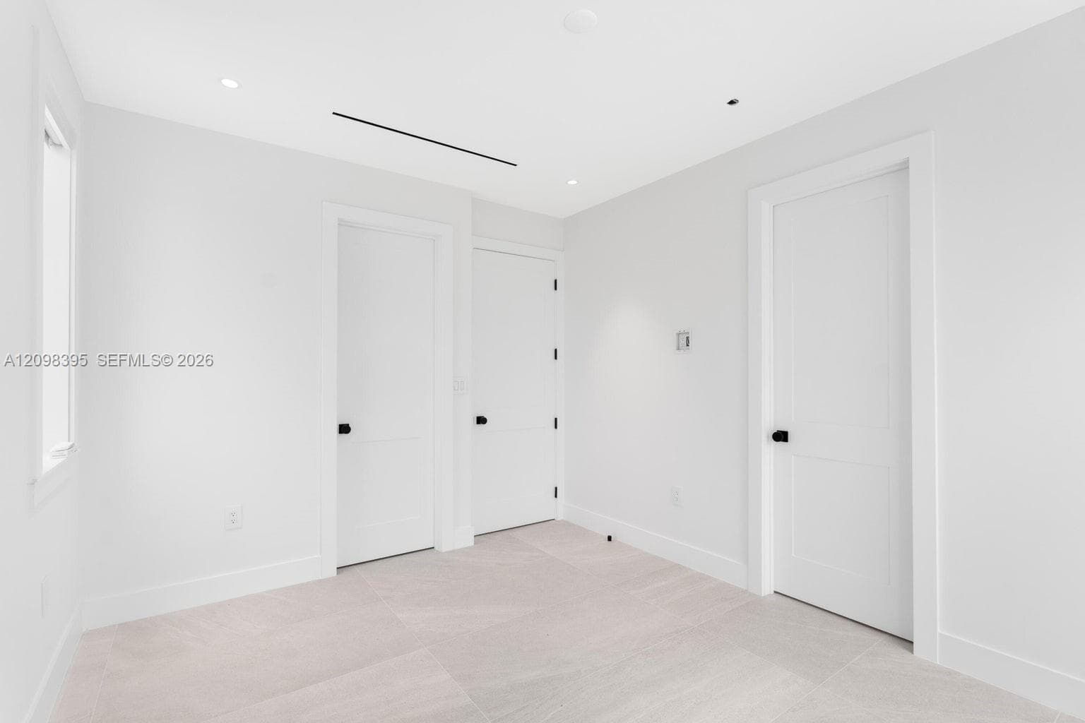 108 Ellington Ct photo 37