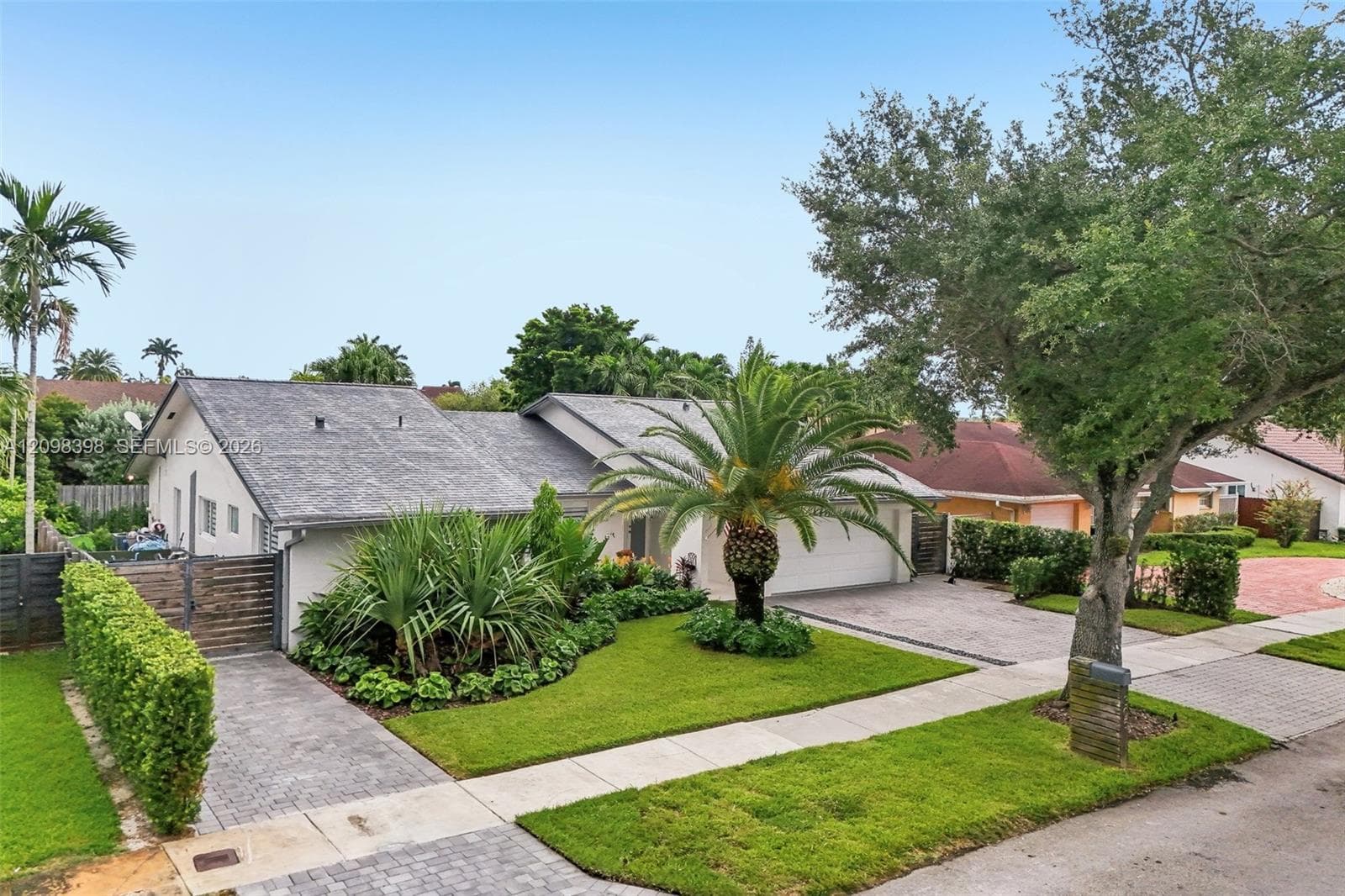 305 SW 134th Ct photo 3