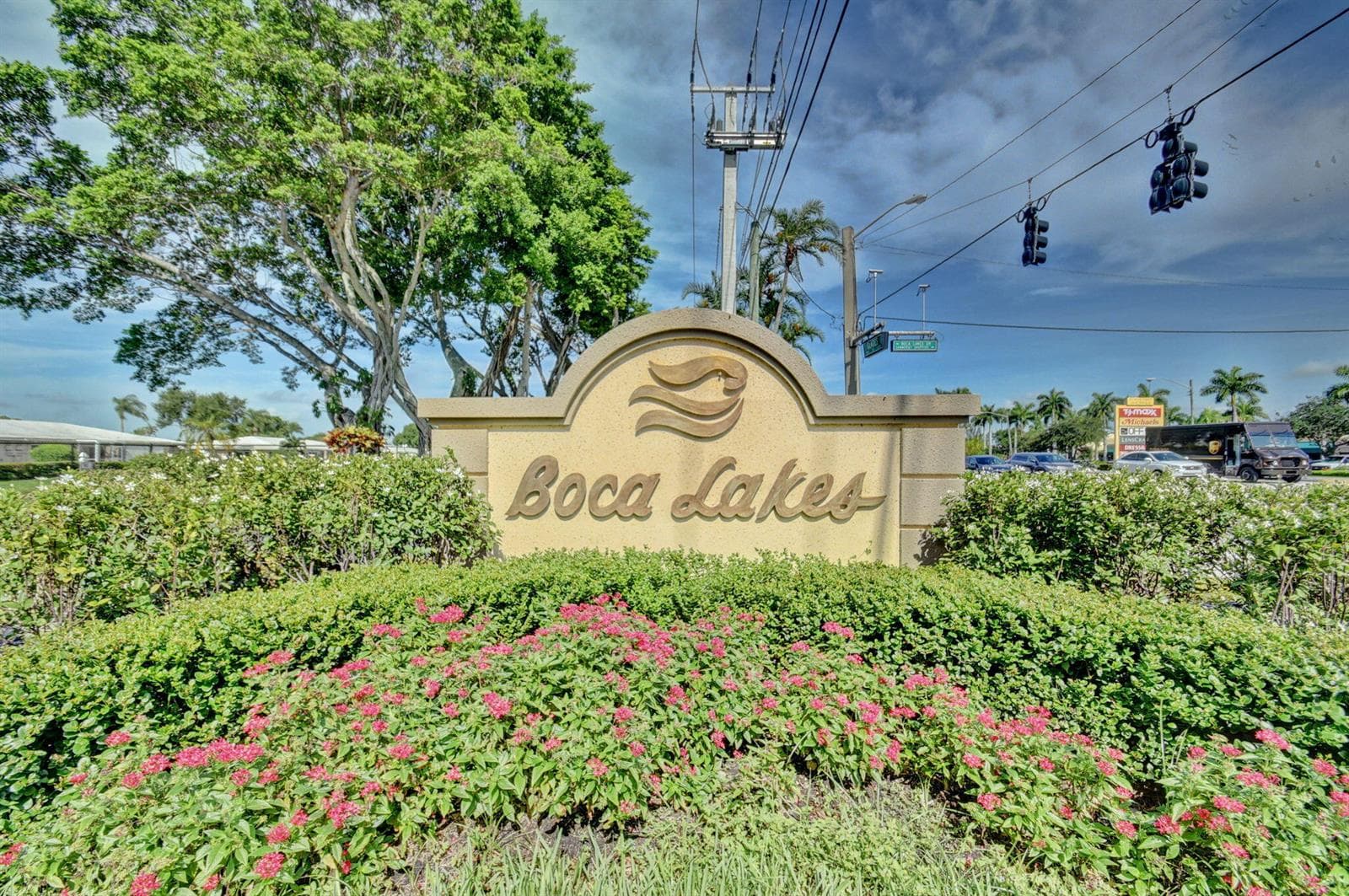 41-web-or-mls-Boca Lakes (1)