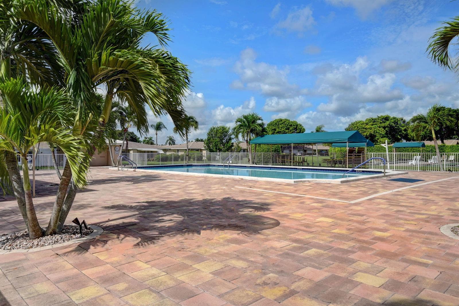 44-web-or-mls-Boca Lakes (4)