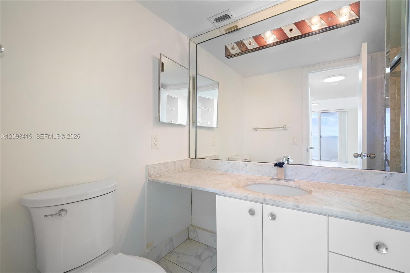 COMMODORE PLAZA CONDO · #PH06 in Aventura - Photo 23