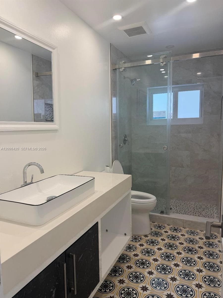 8880 SW 183rd Ter photo 5