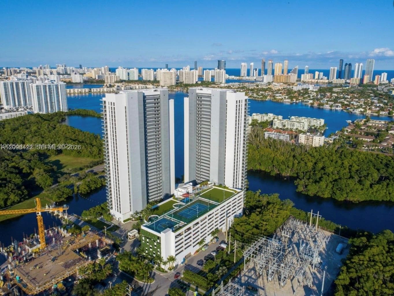 THE HARBOUR NORTH CONDO · #1006 in North Miami Beach - Photo 2