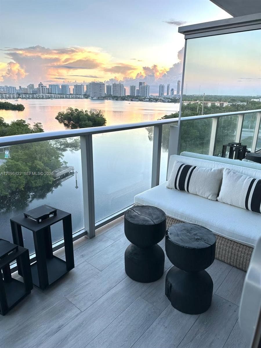 THE HARBOUR NORTH CONDO · #1006 in North Miami Beach - Photo 22
