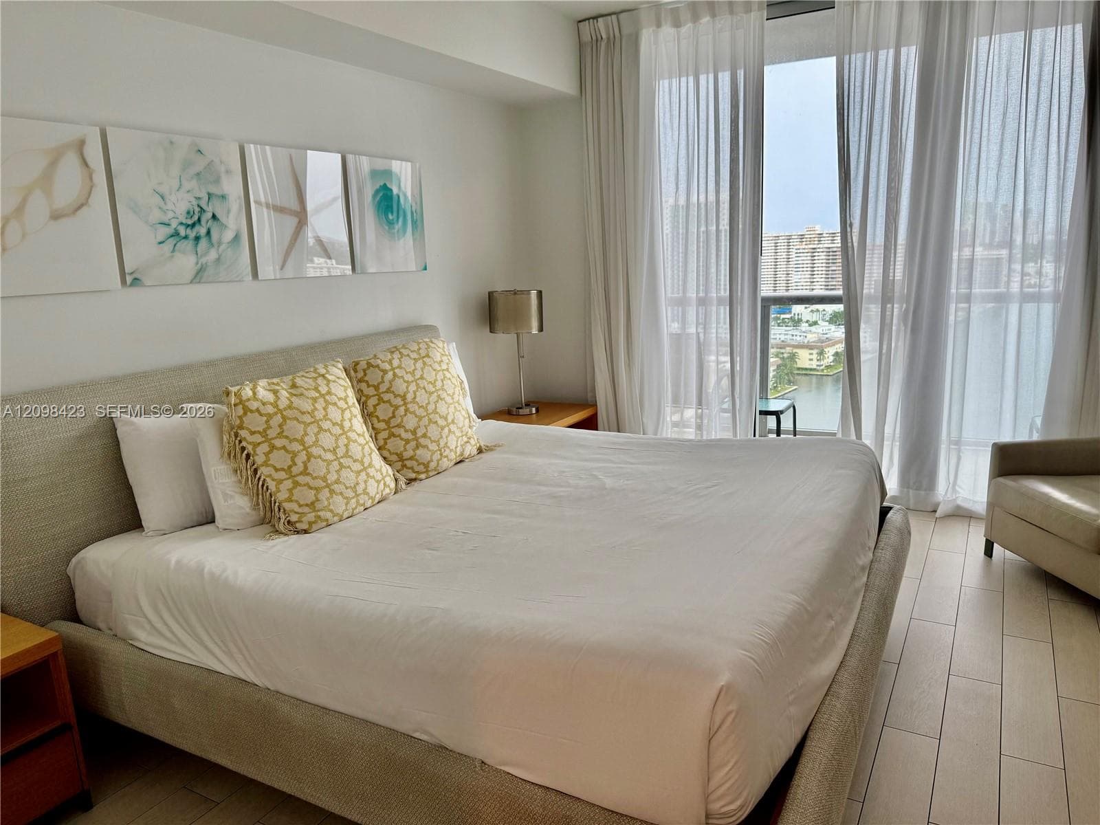 BeachWalk Resort Hotel · #R2203 in Hallandale Beach - Photo 17