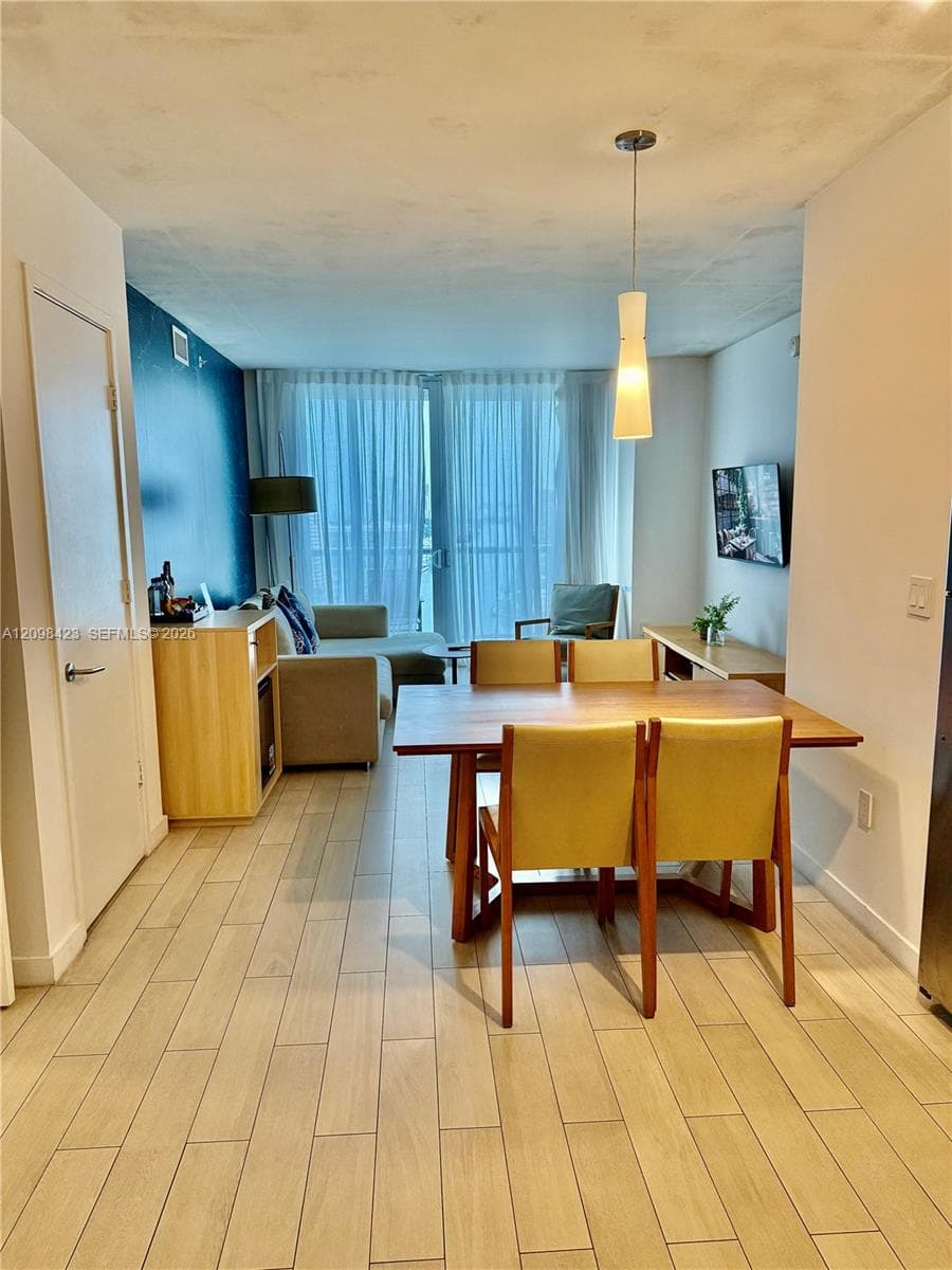 BeachWalk Resort Hotel · #R2203 in Hallandale Beach - Photo 10