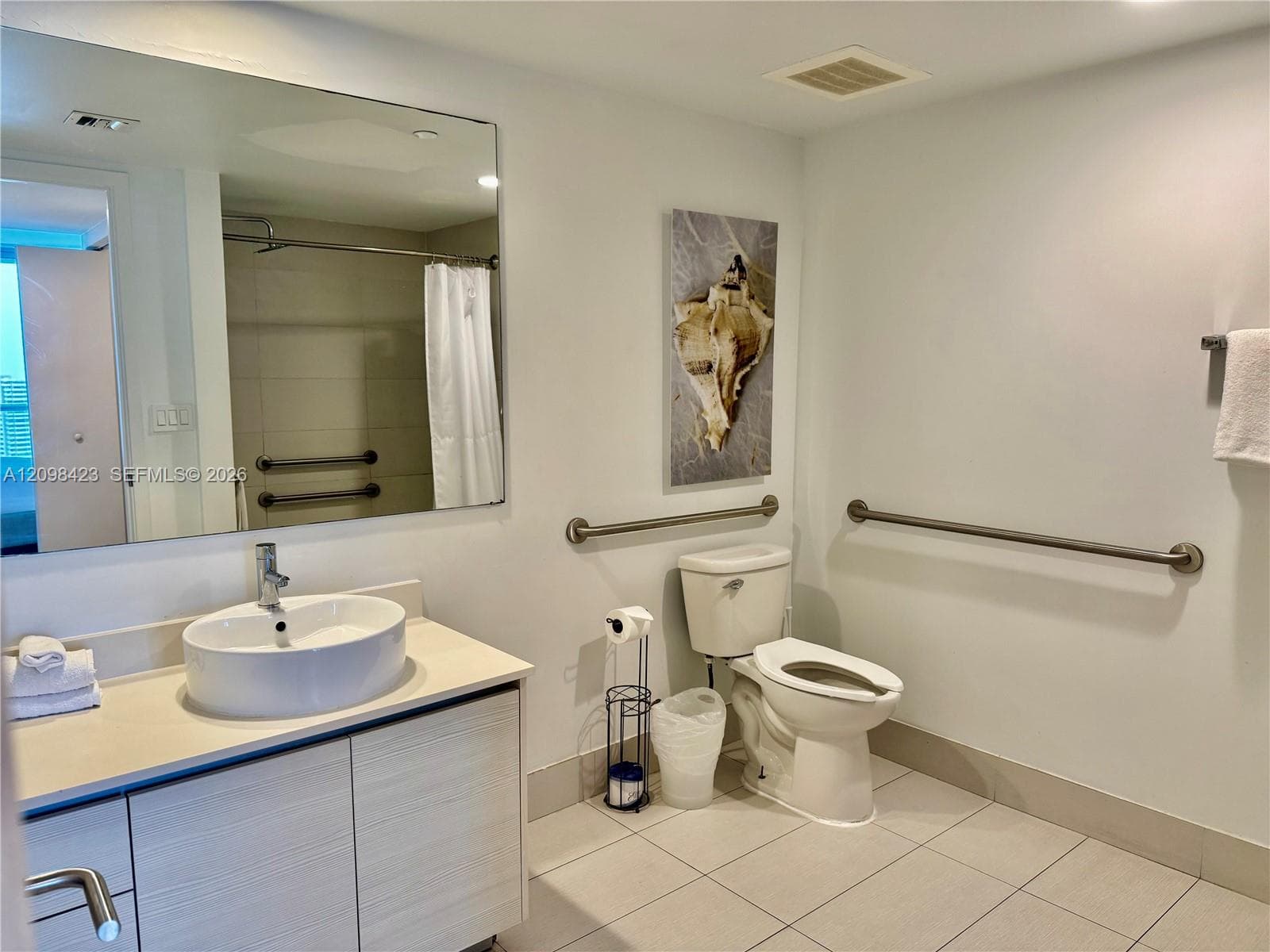 BeachWalk Resort Hotel · #R2203 in Hallandale Beach - Photo 19