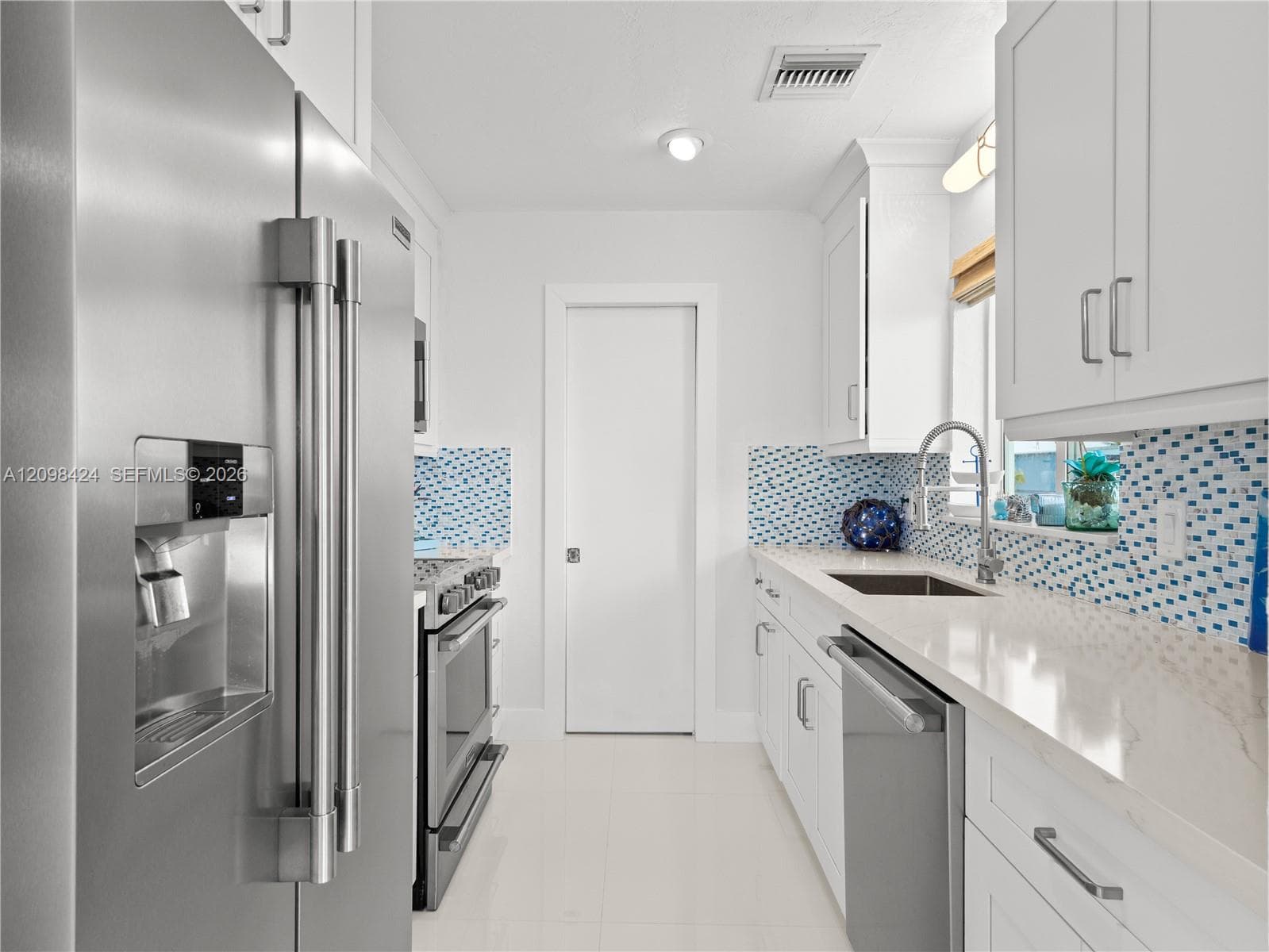 607 Cuda Ln photo 8