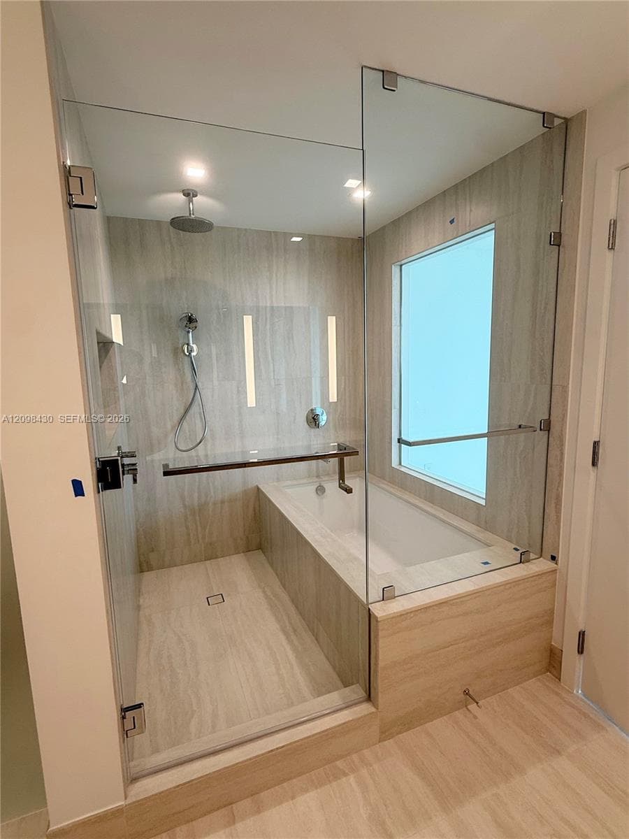 One Park Tower · #901 in North Miami - Photo 17