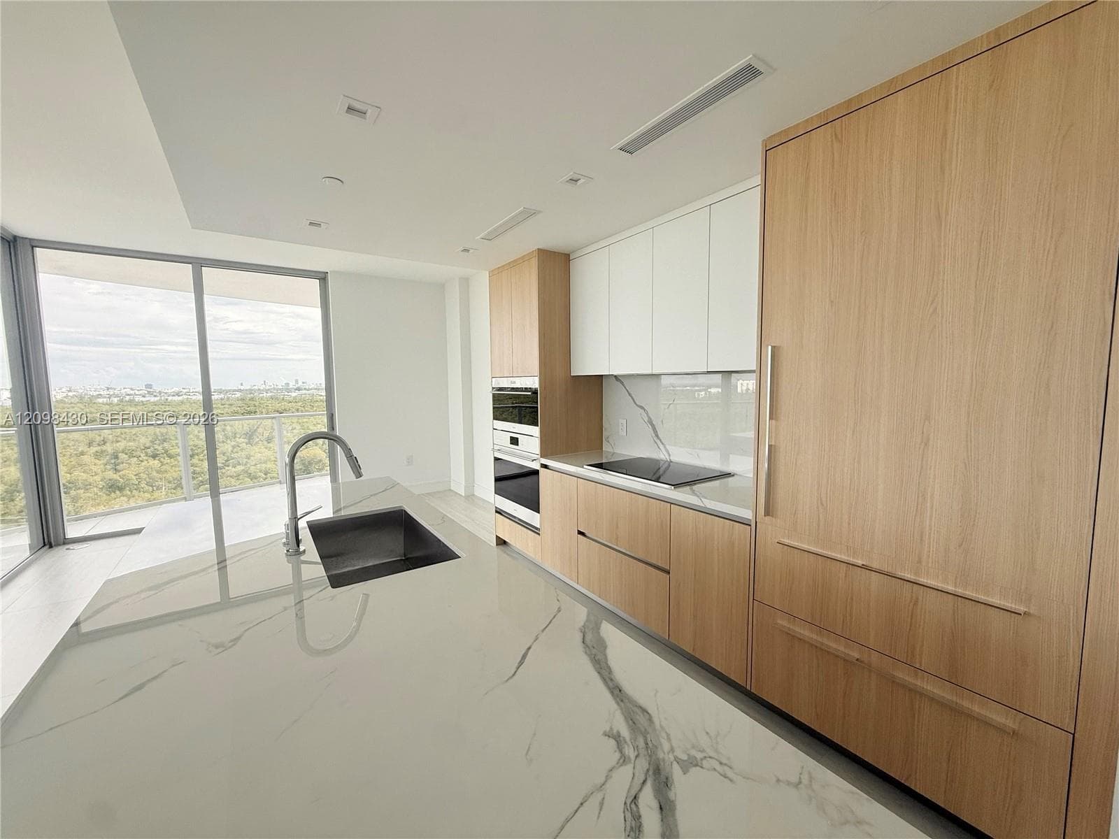 One Park Tower · #901 in North Miami - Photo 7