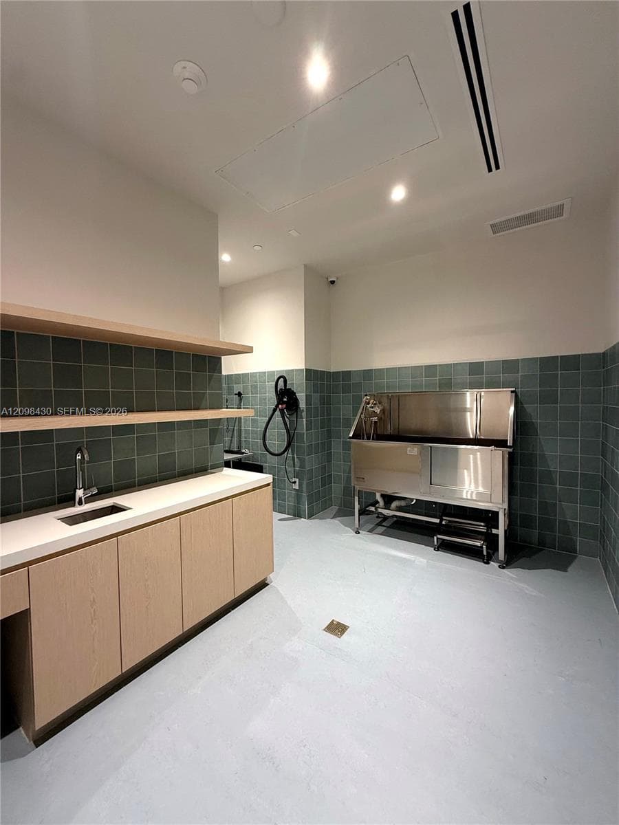 One Park Tower · #901 in North Miami - Photo 35