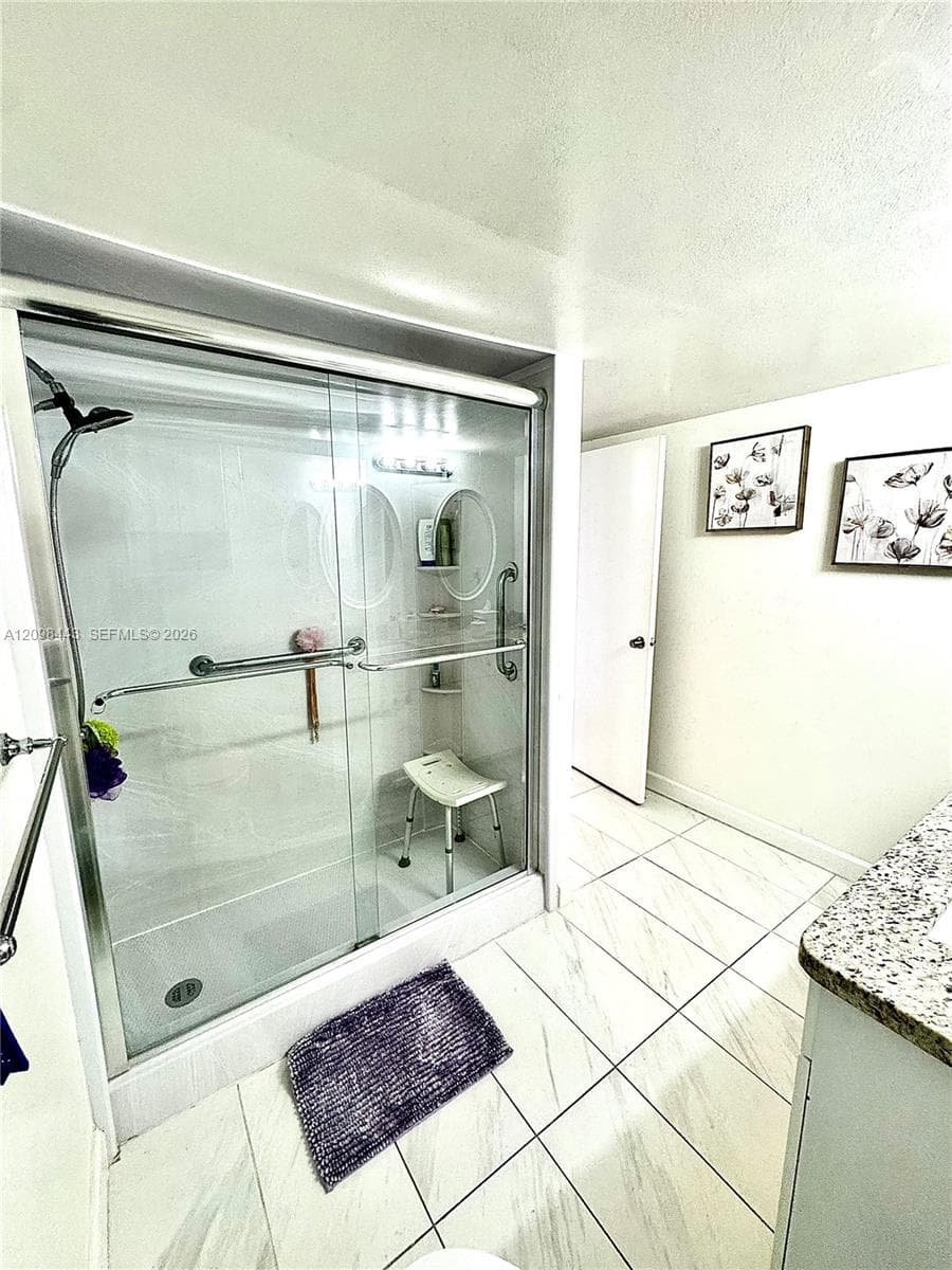 LAKE POINT TOWER CONDOMIN · #806 in Hallandale Beach - Photo 53