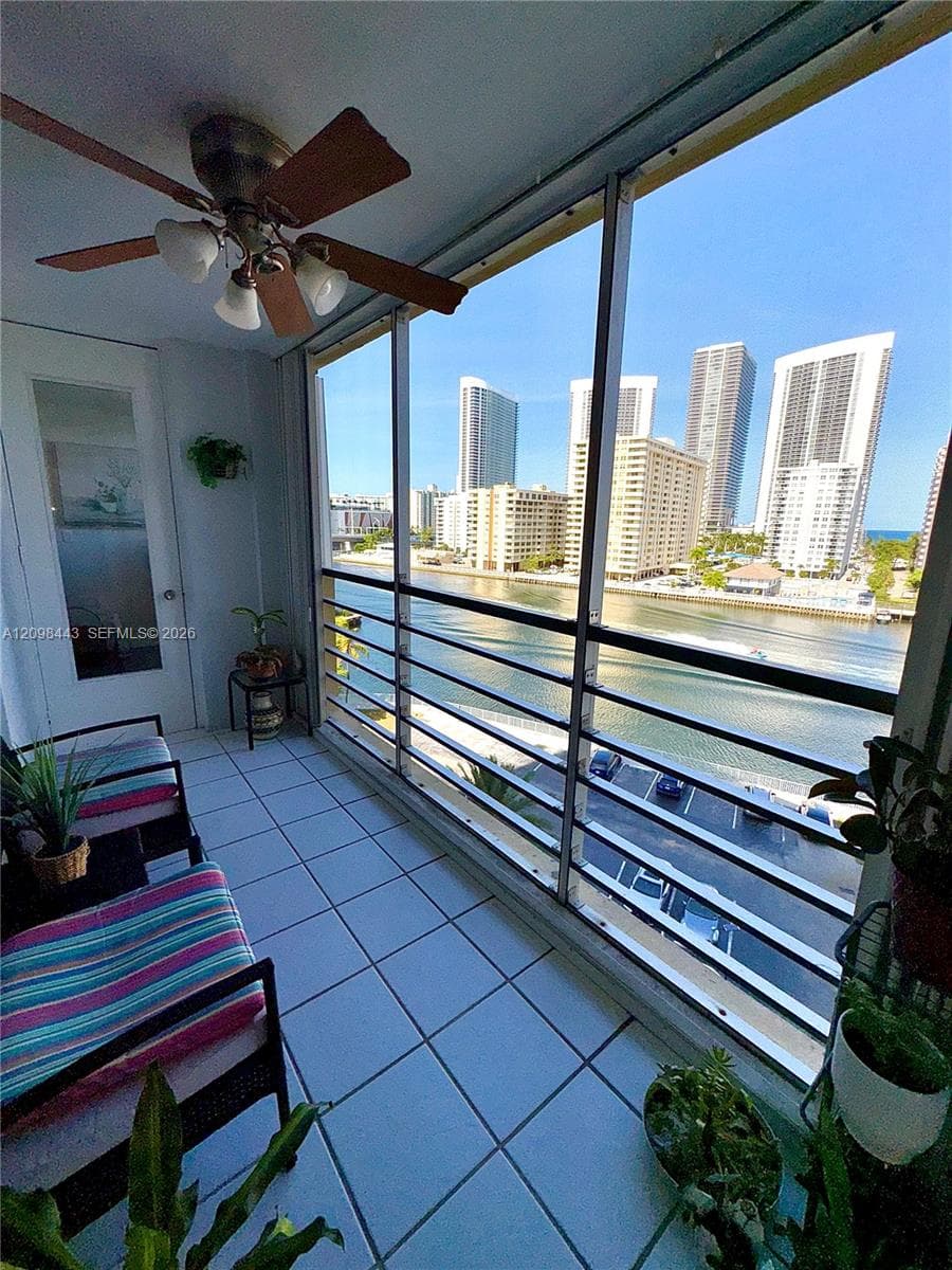 LAKE POINT TOWER CONDOMIN · #806 in Hallandale Beach - Photo 31