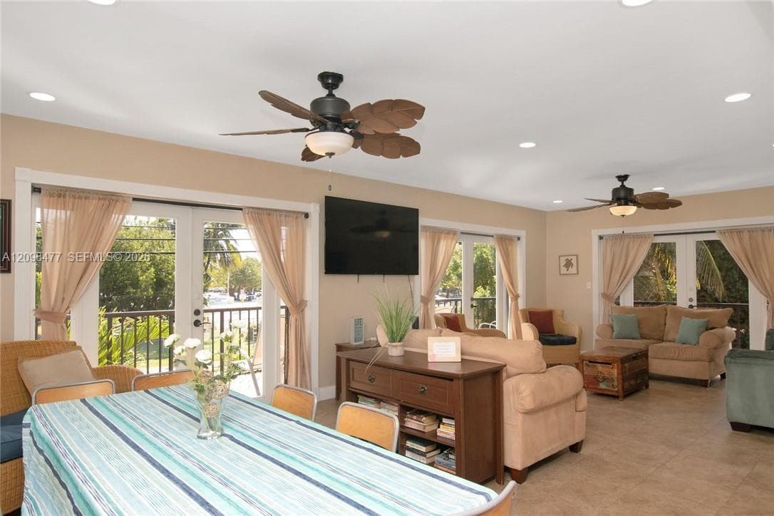 53 E Beach Rd photo 12
