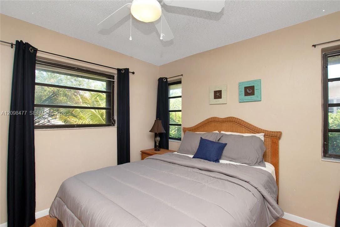 53 E Beach Rd photo 24