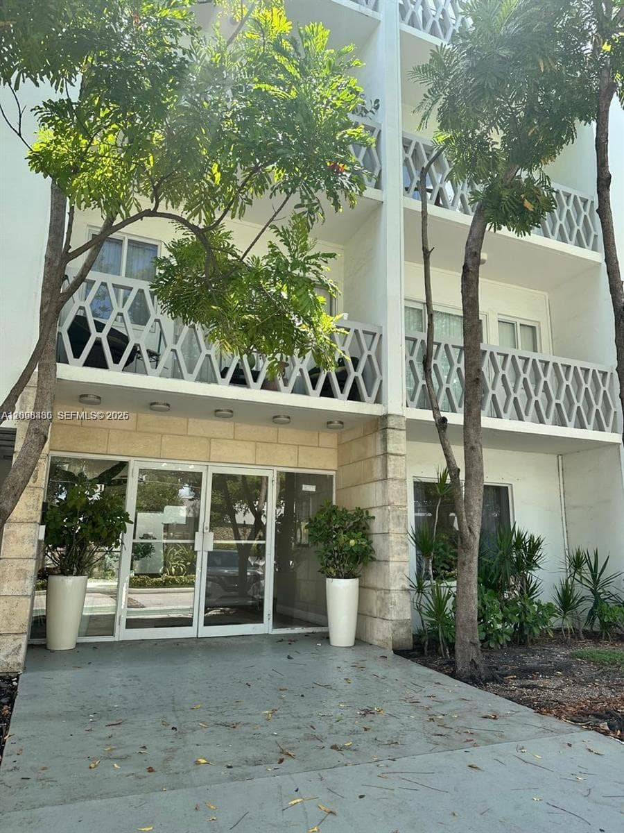 AMBASSADOR PLACE CONDO · #101 in Bay Harbor Islands - Photo 14