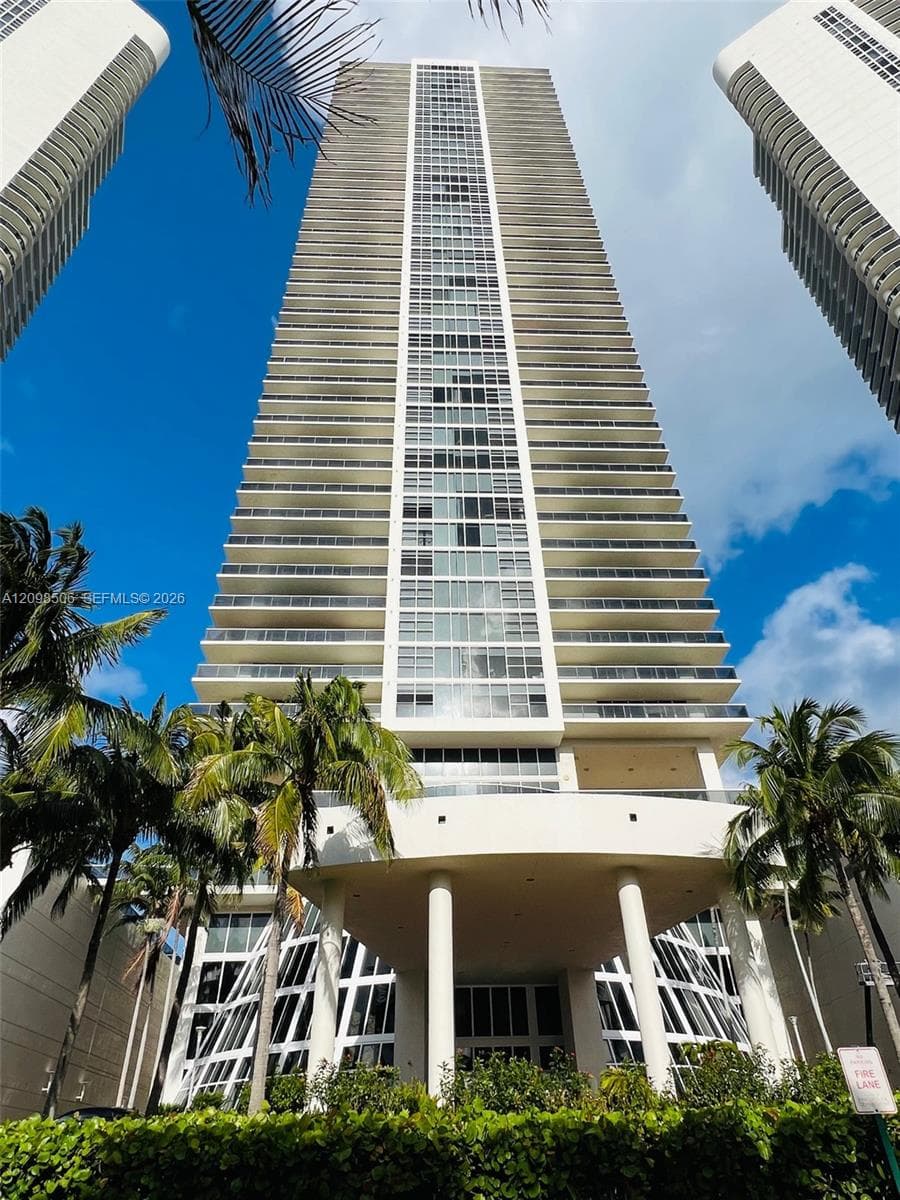 BEACH CLUB TWO · #3006 in Hallandale Beach - Photo 39