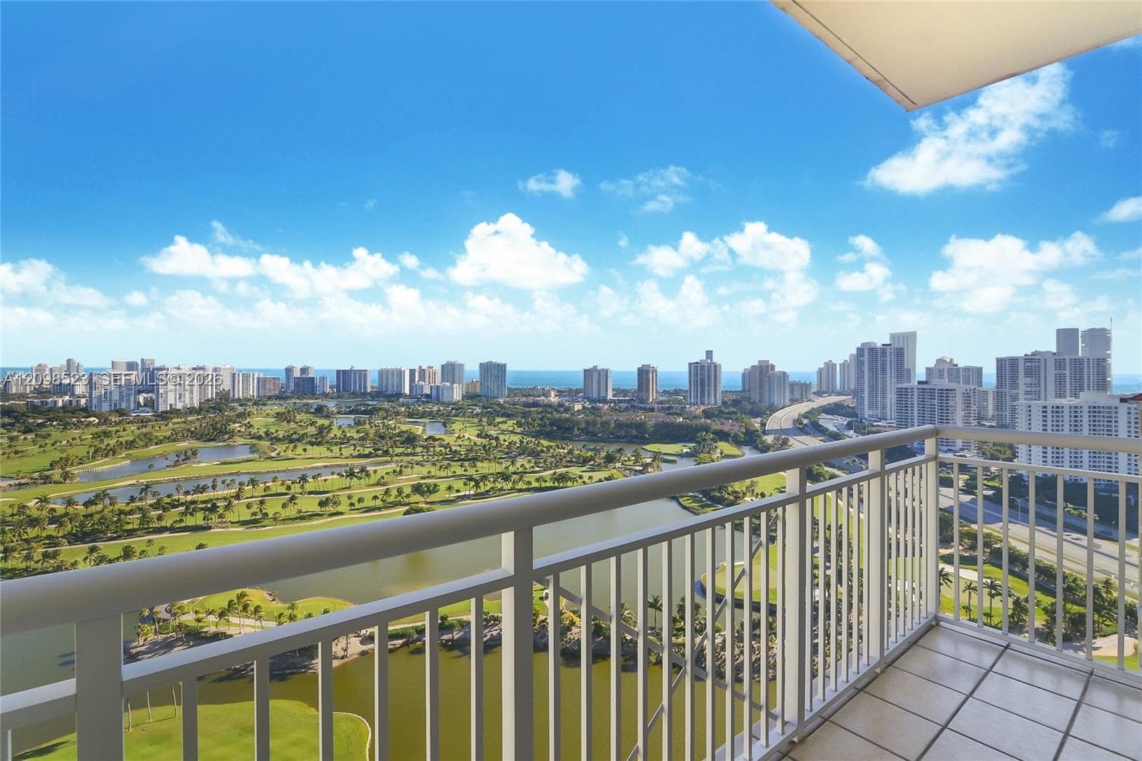TURNBERRY ON THE GREEN · #PH-02 in Aventura - Photo 3