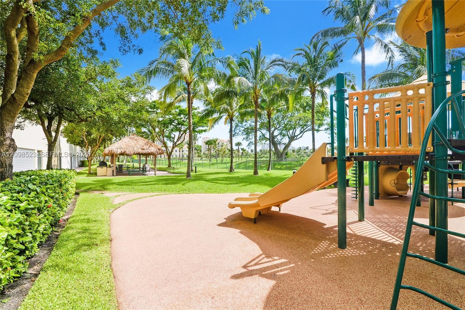 TURNBERRY ON THE GREEN · #PH-02 in Aventura - Photo 28