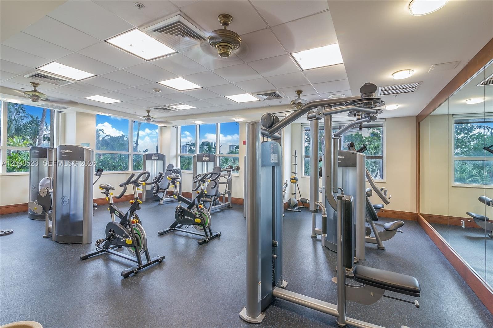 TURNBERRY ON THE GREEN · #PH-02 in Aventura - Photo 19