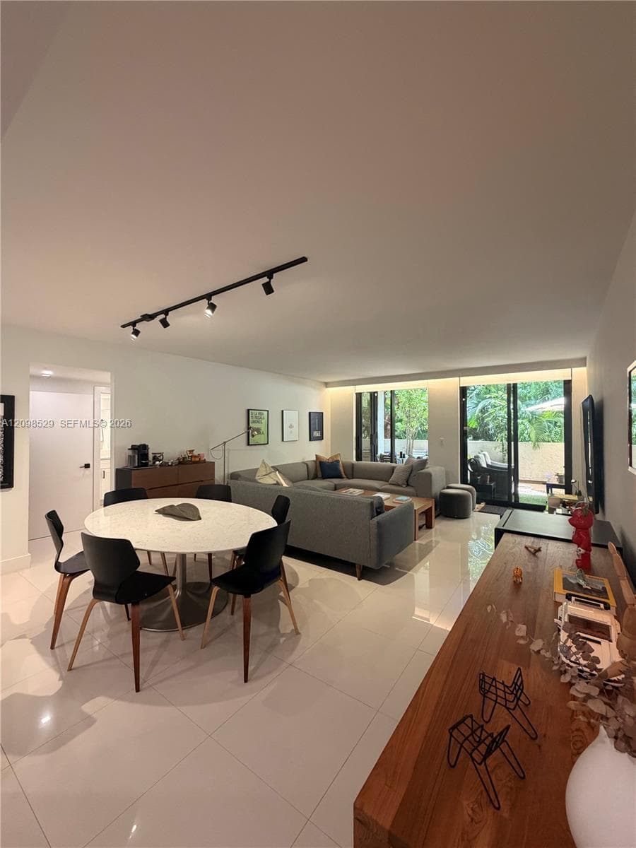 Botanica at Key Colony · #109 in Key Biscayne - Photo 20