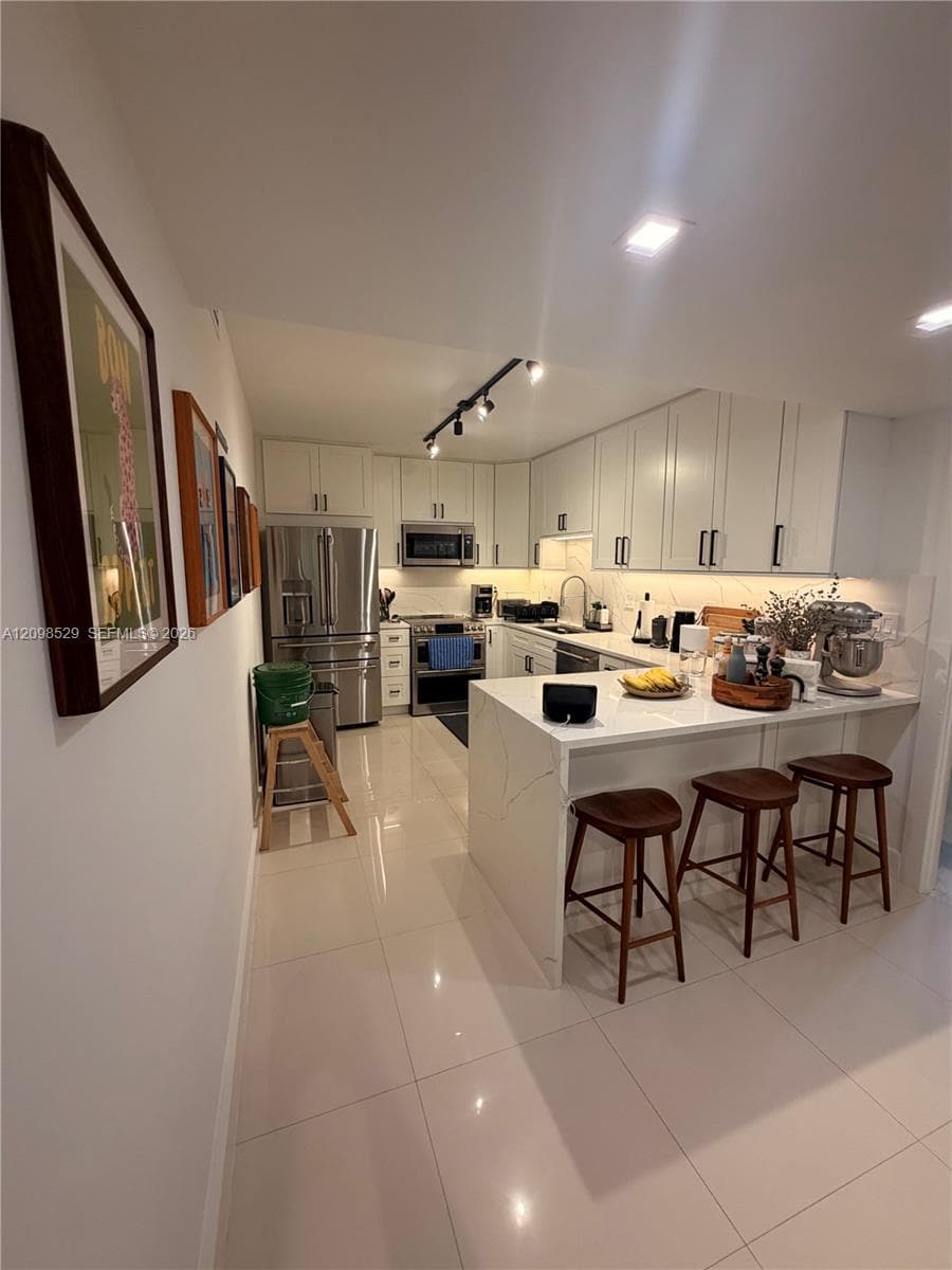 Botanica at Key Colony · #109 in Key Biscayne - Photo 10