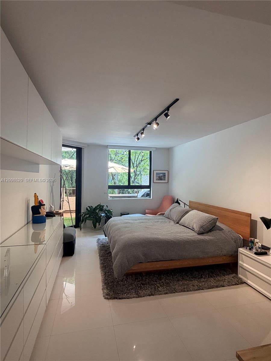 Botanica at Key Colony · #109 in Key Biscayne - Photo 15