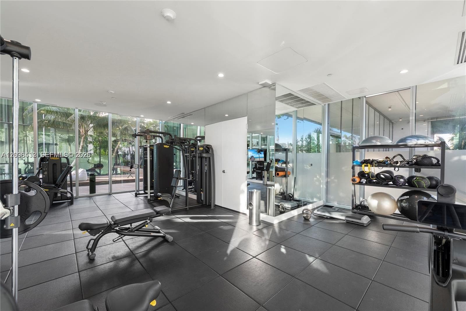 Monad Terrace · #6C in Miami Beach - Photo 42
