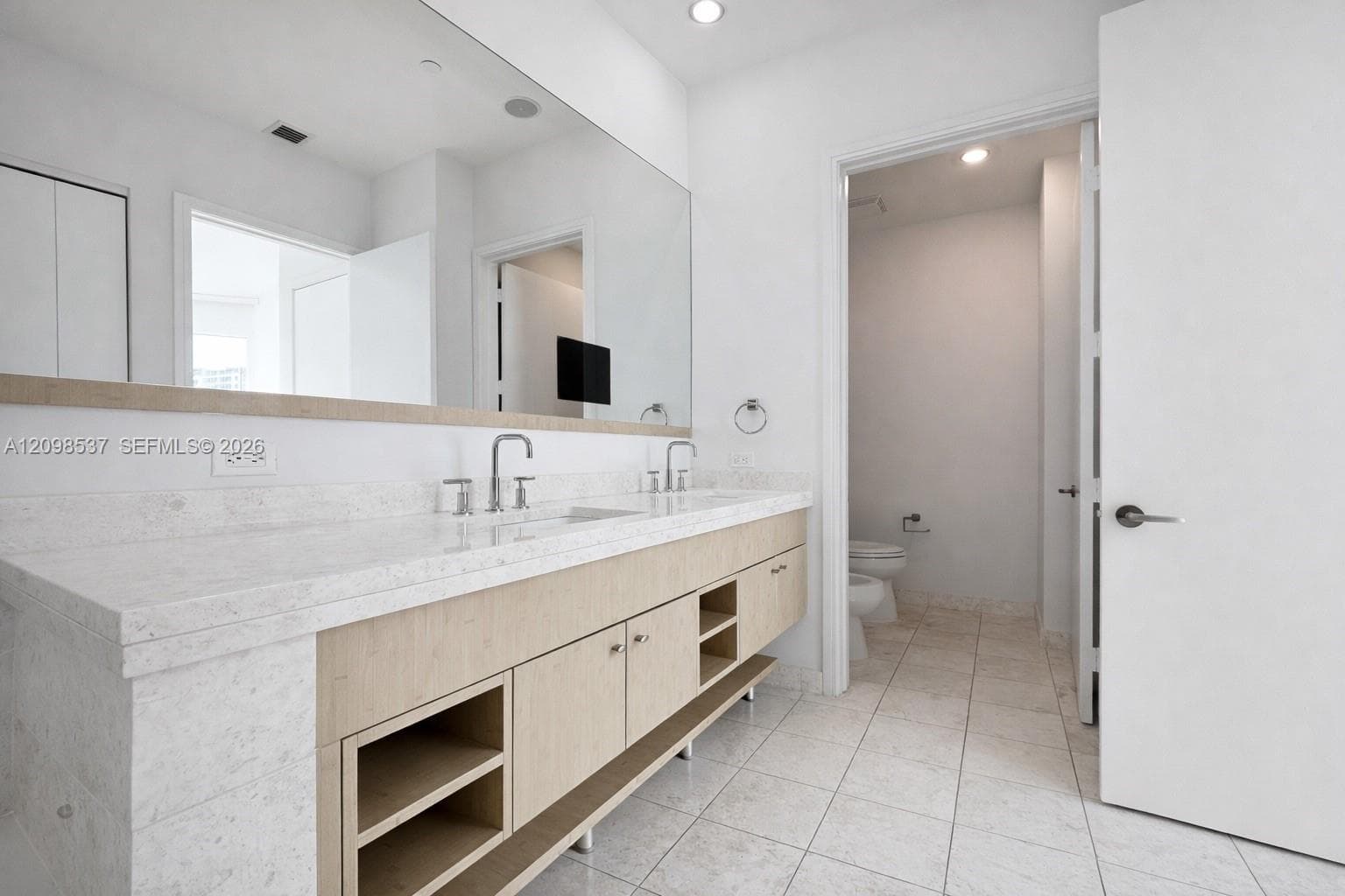 Asia Brickell Key · #2405 in Miami - Photo 17