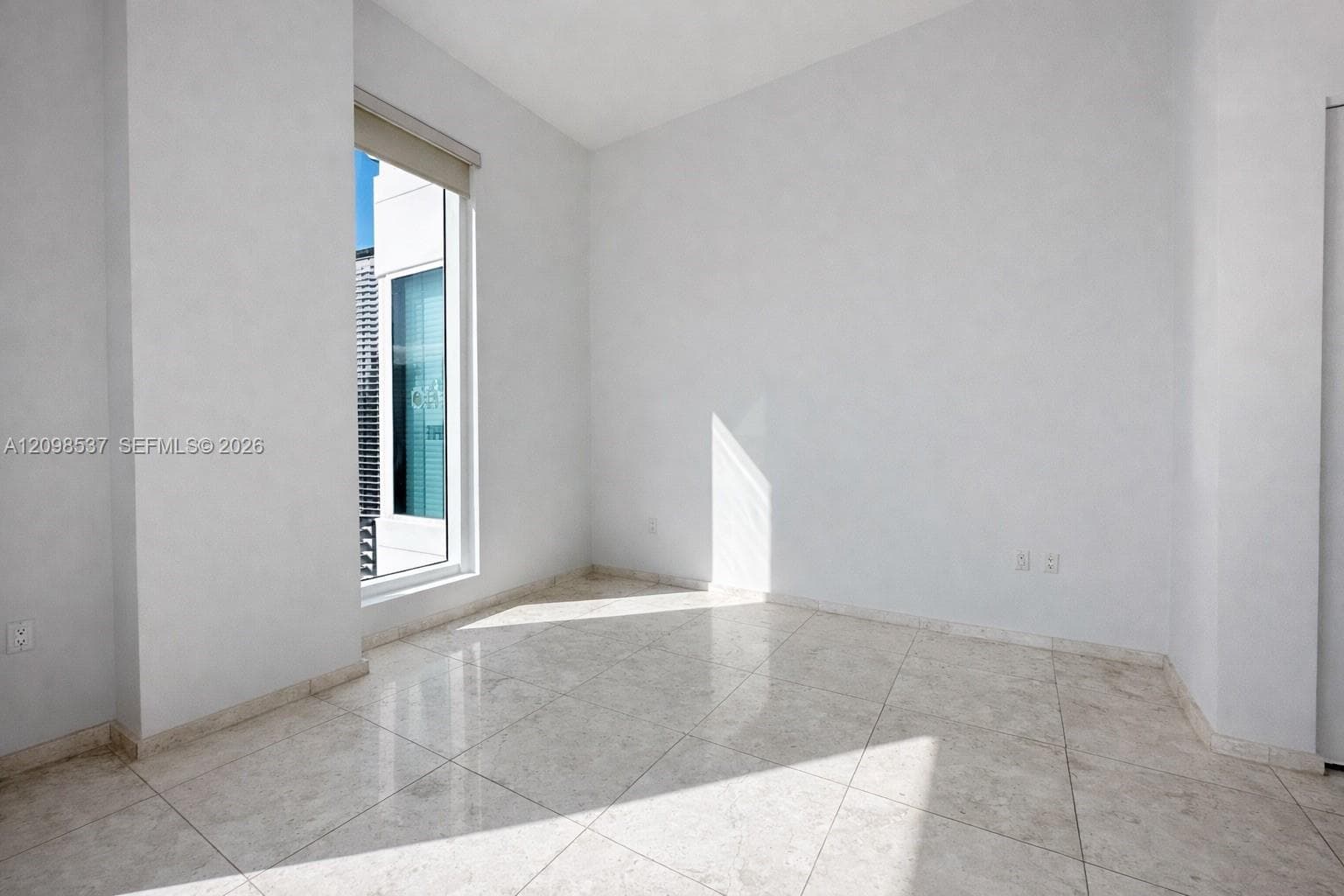Asia Brickell Key · #2405 in Miami - Photo 21