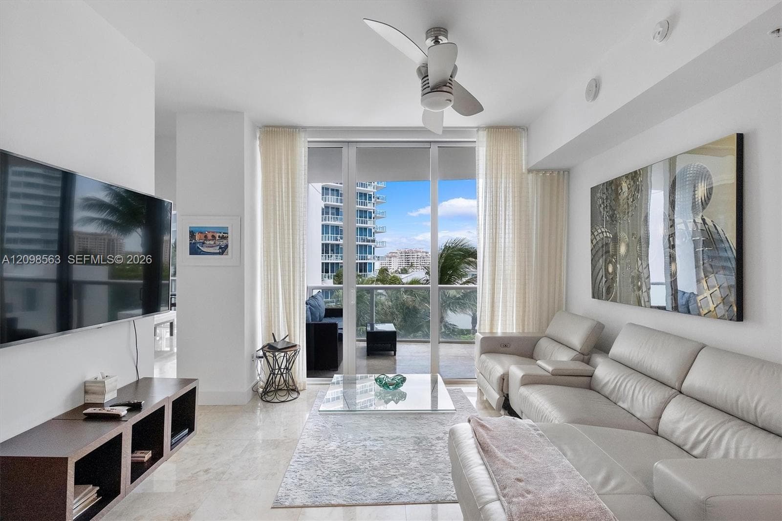 Continuum North · #704 in Miami Beach - Photo 2
