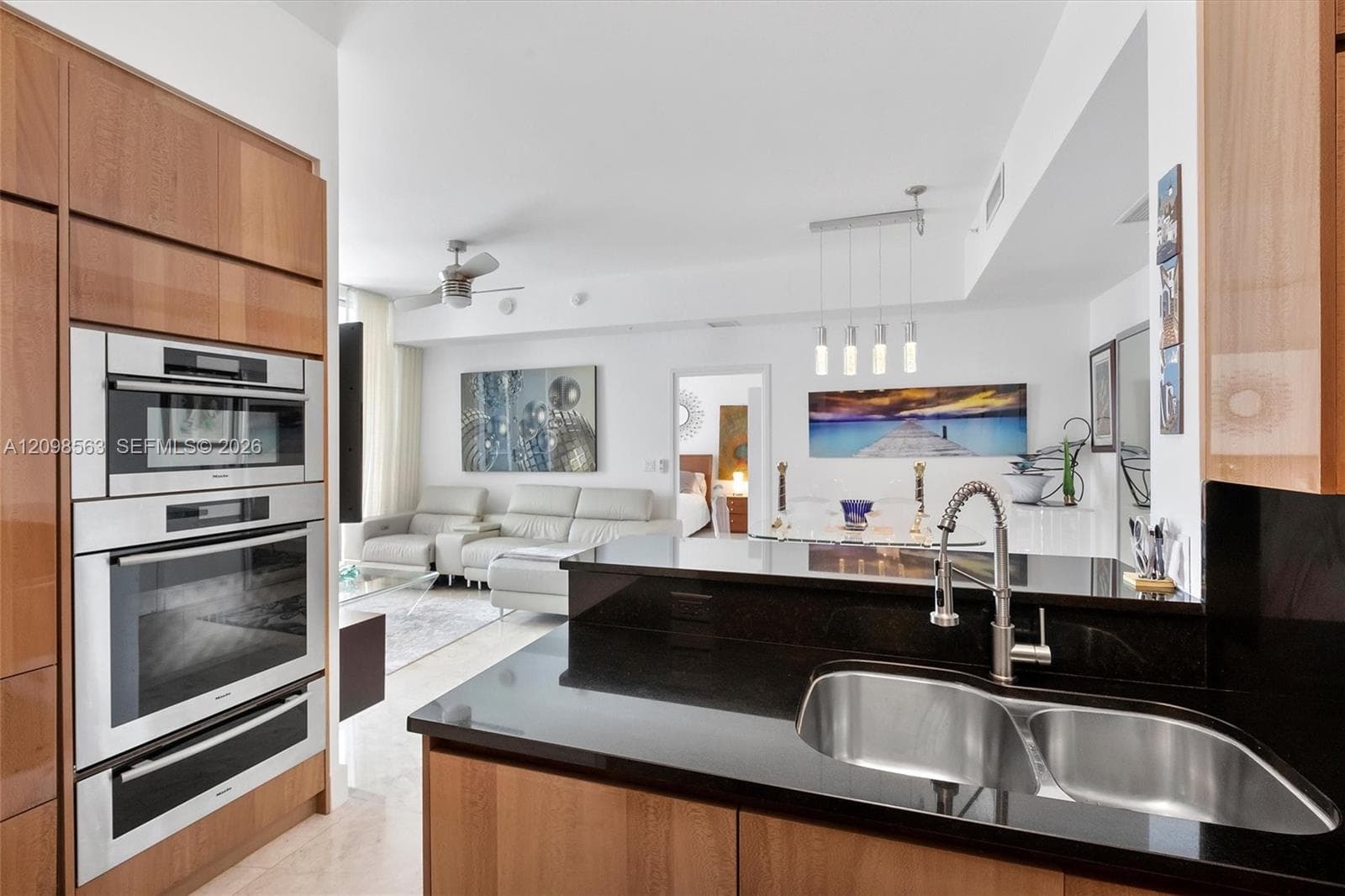 Continuum North · #704 in Miami Beach - Photo 6