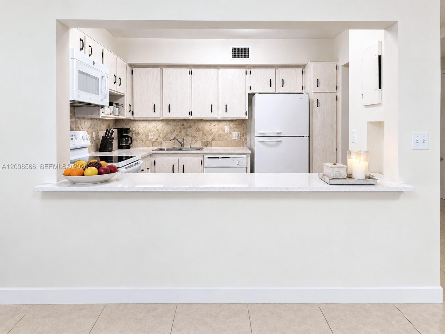 CARIBBEAN BREEZE CONDO · #404 in Sunny Isles Beach - Photo 8