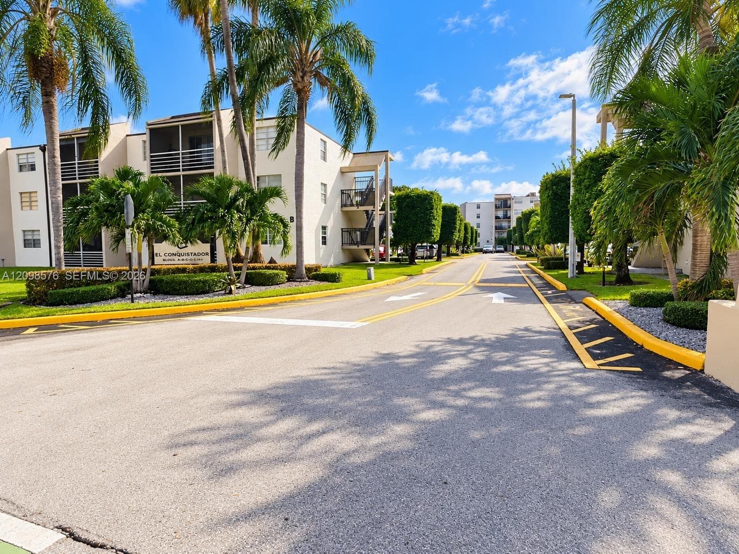 EL CONQUISTADOR SOUTH CON · #A-305 in Miami - Photo 1