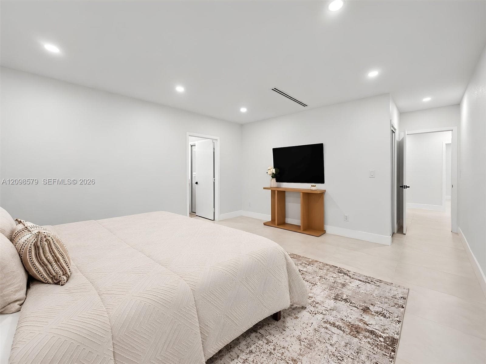 7605 SW 179th Ter photo 24