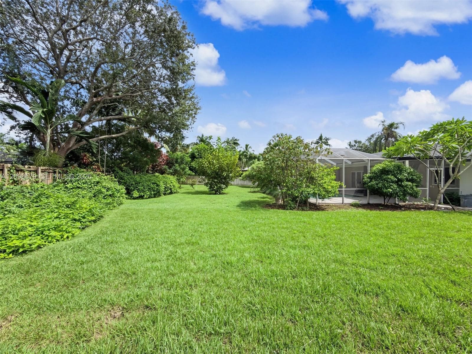 7605 SW 179th Ter photo 44