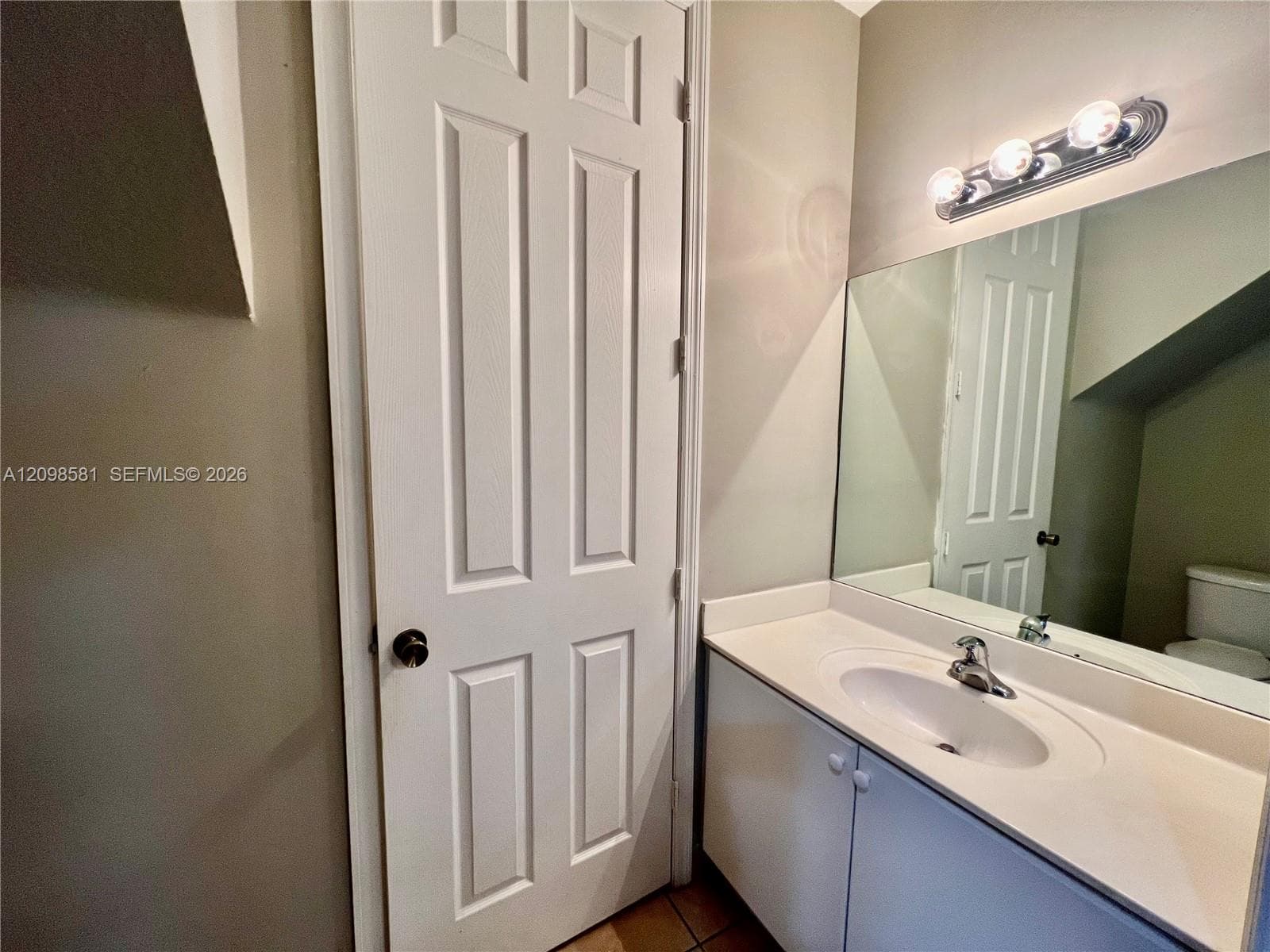 646 NE 35th Ave #646 photo 6