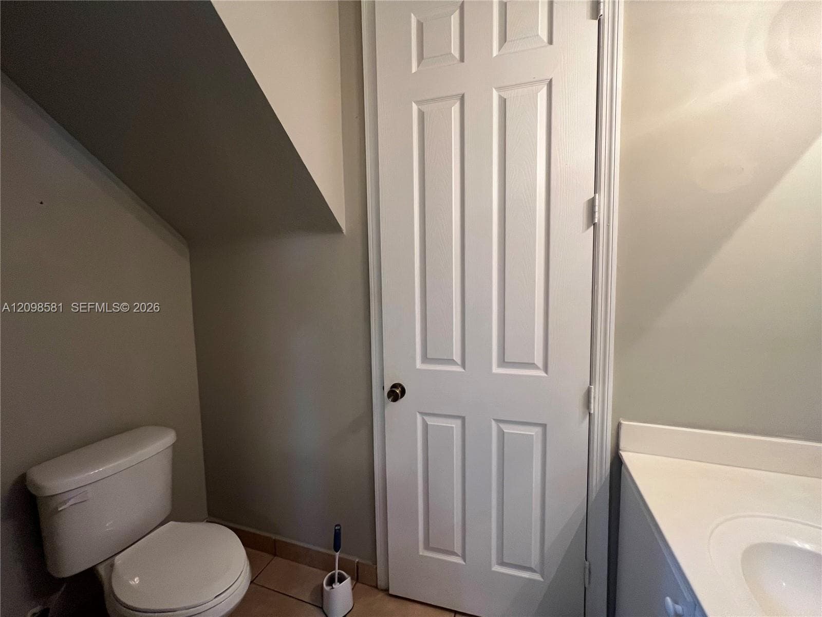 646 NE 35th Ave #646 photo 5