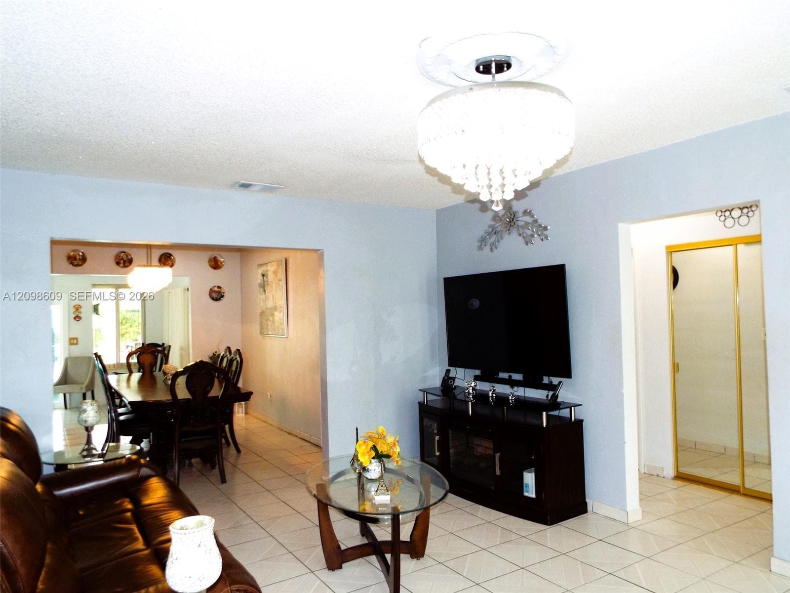 285 NW 48th Pl photo 6