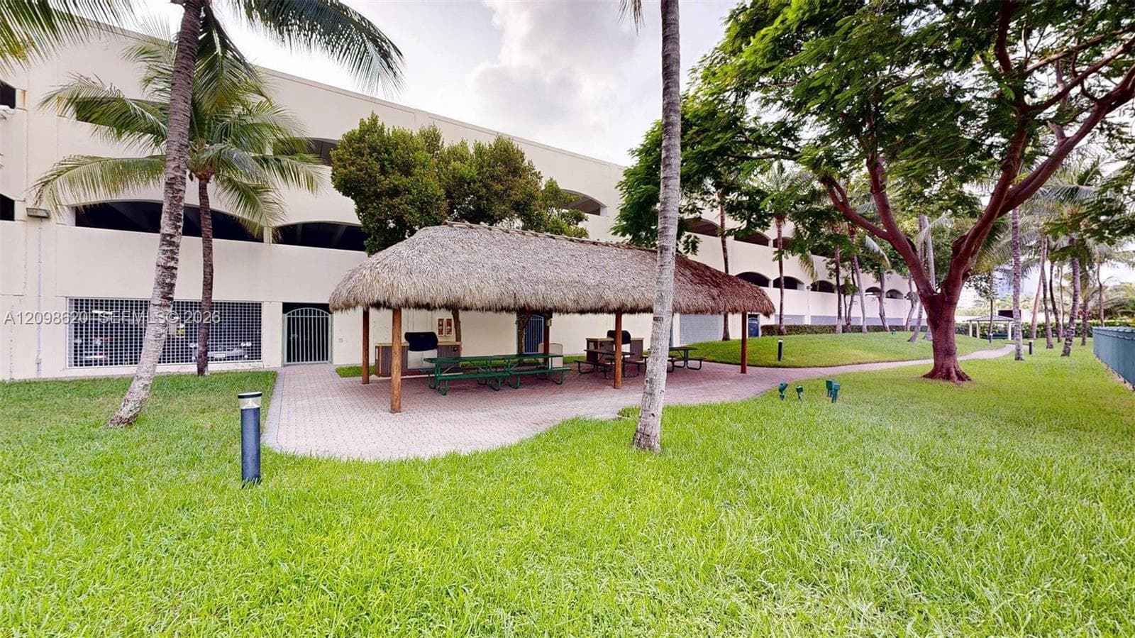 Turnberry On The Green · #2505 in Aventura - Photo 43