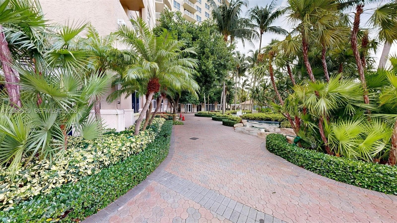 Turnberry On The Green · #2505 in Aventura - Photo 40