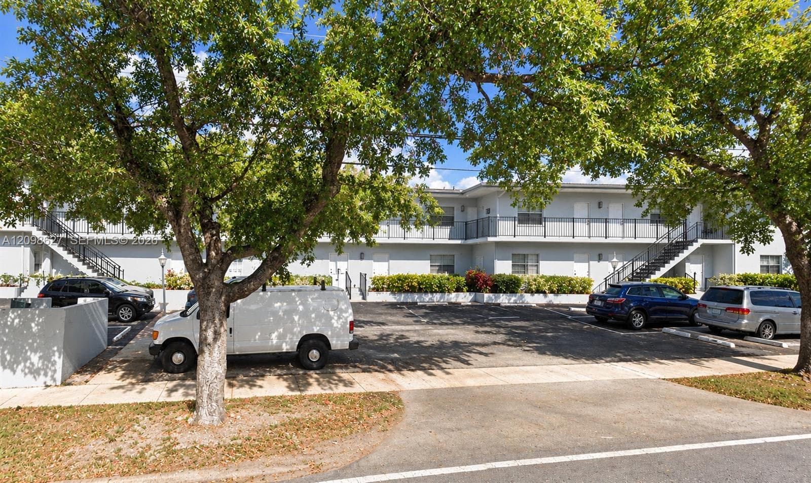 CRYSTAL GREENS CONDO · #104 in Deerfield Beach - Photo 1