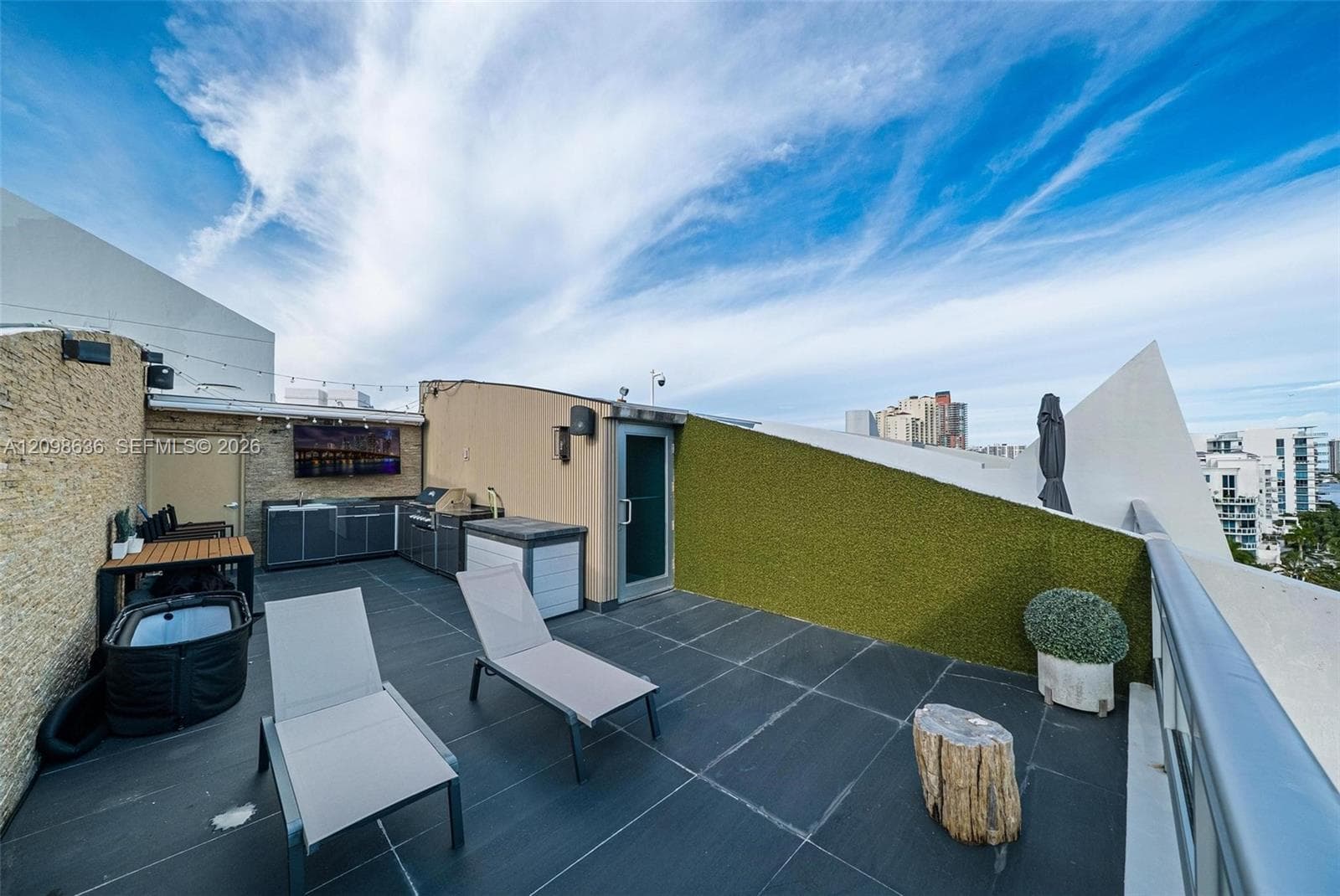 Artech · #524 in Aventura - Photo 38