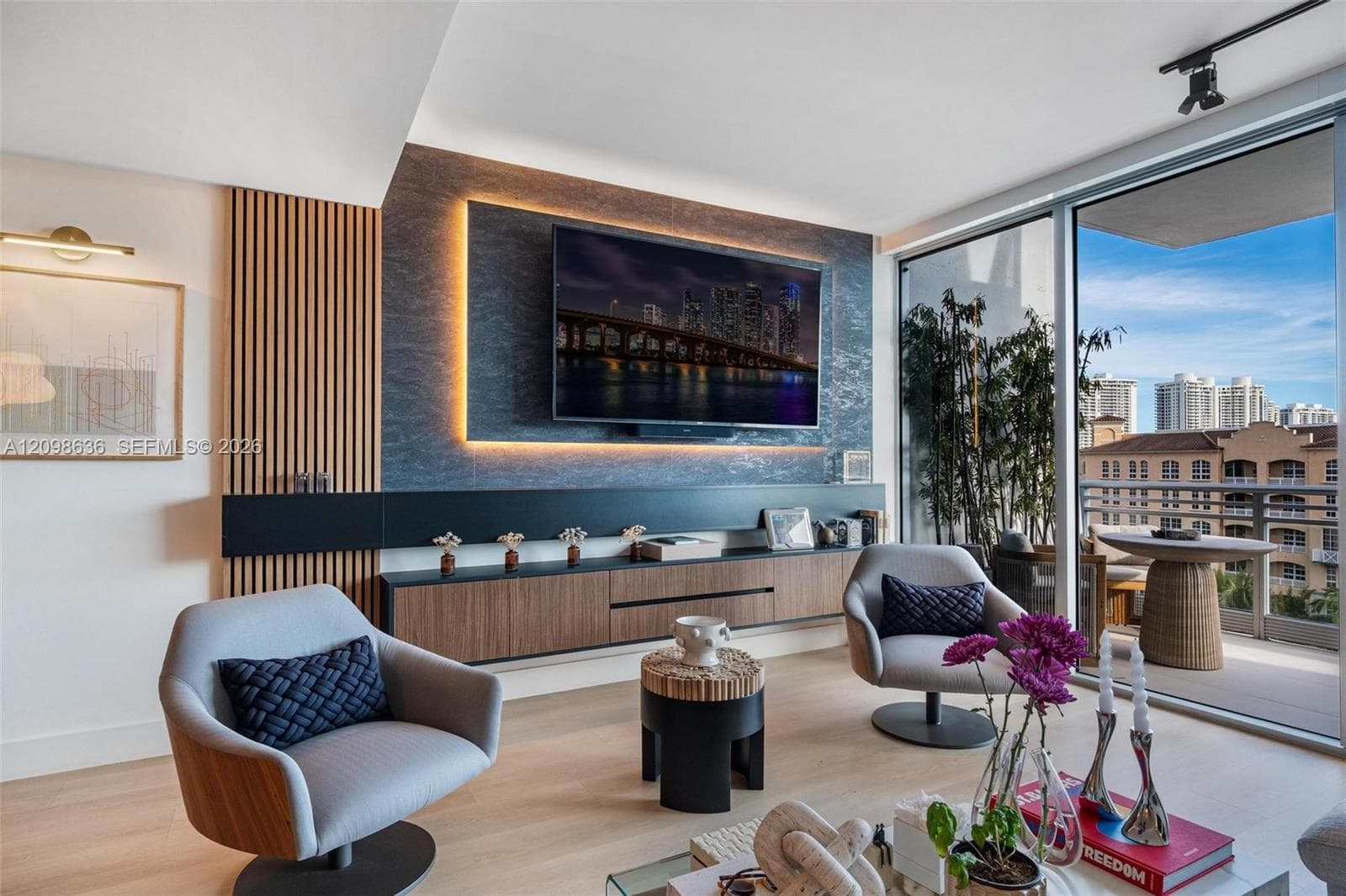 Artech · #524 in Aventura - Photo 10