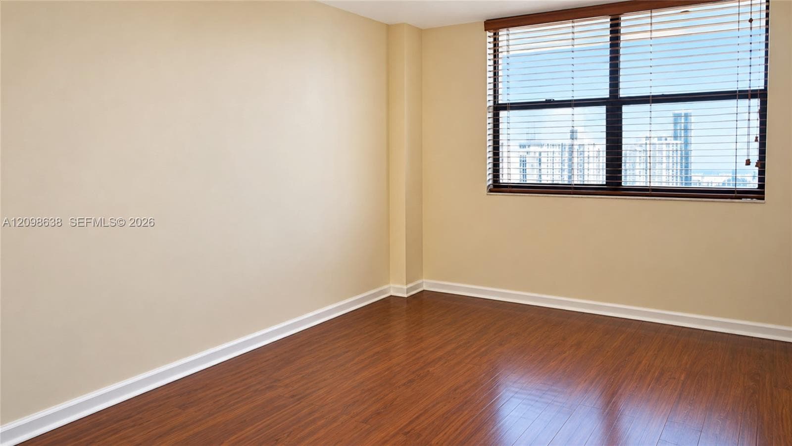 WINSTON TOWERS 700 CONDO · #2412 in Sunny Isles Beach - Photo 6