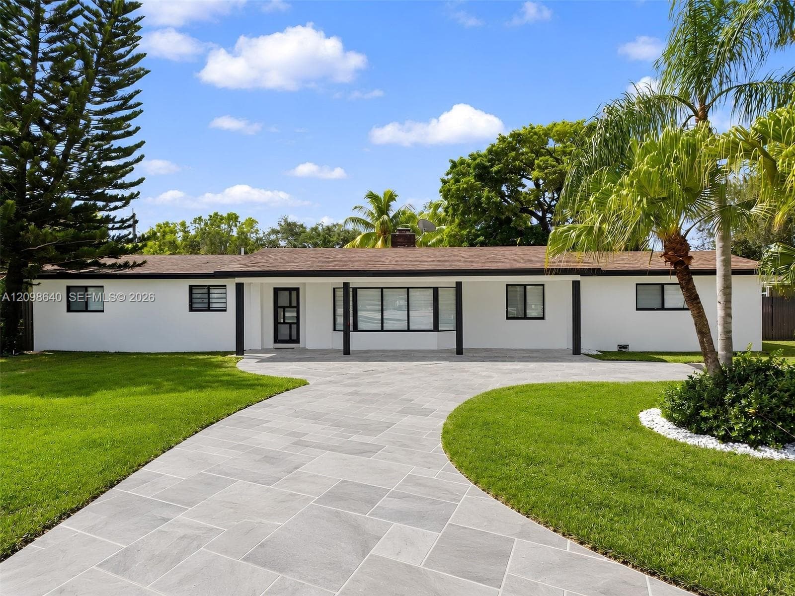 8200 SW 164th St photo 1