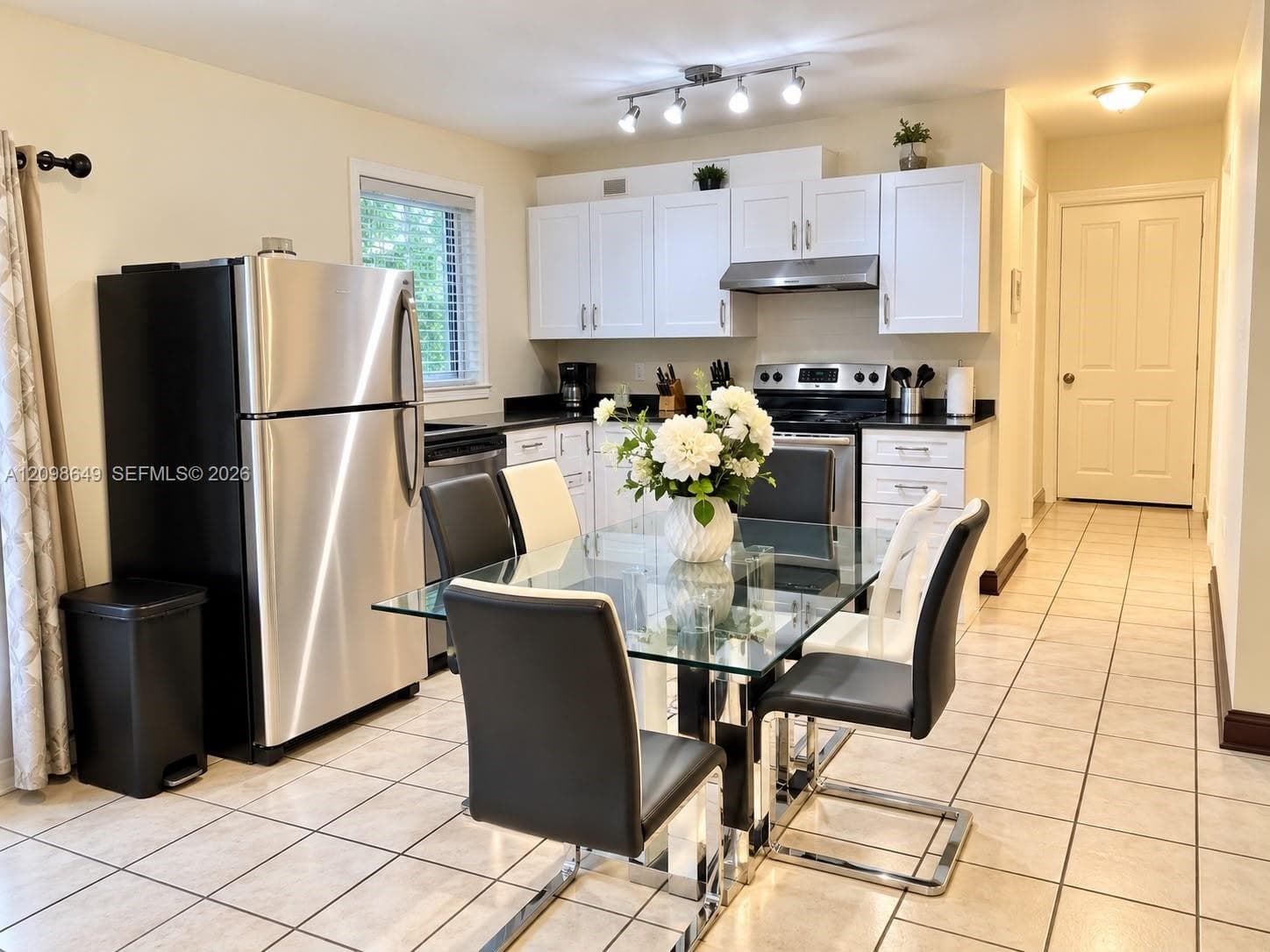 11525 SW 187th Ter photo 6