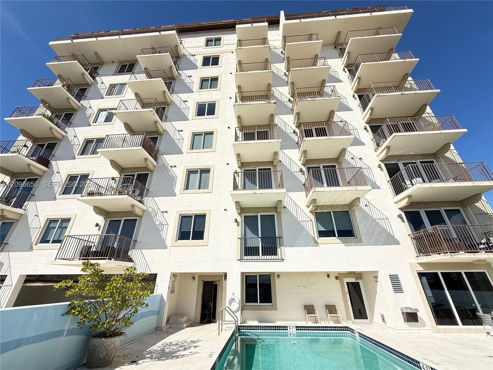 BRICKELL WAY CONDO · #202 in Miami - Photo 32