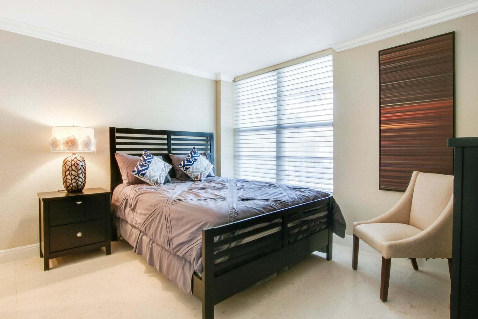 Guest bedroom