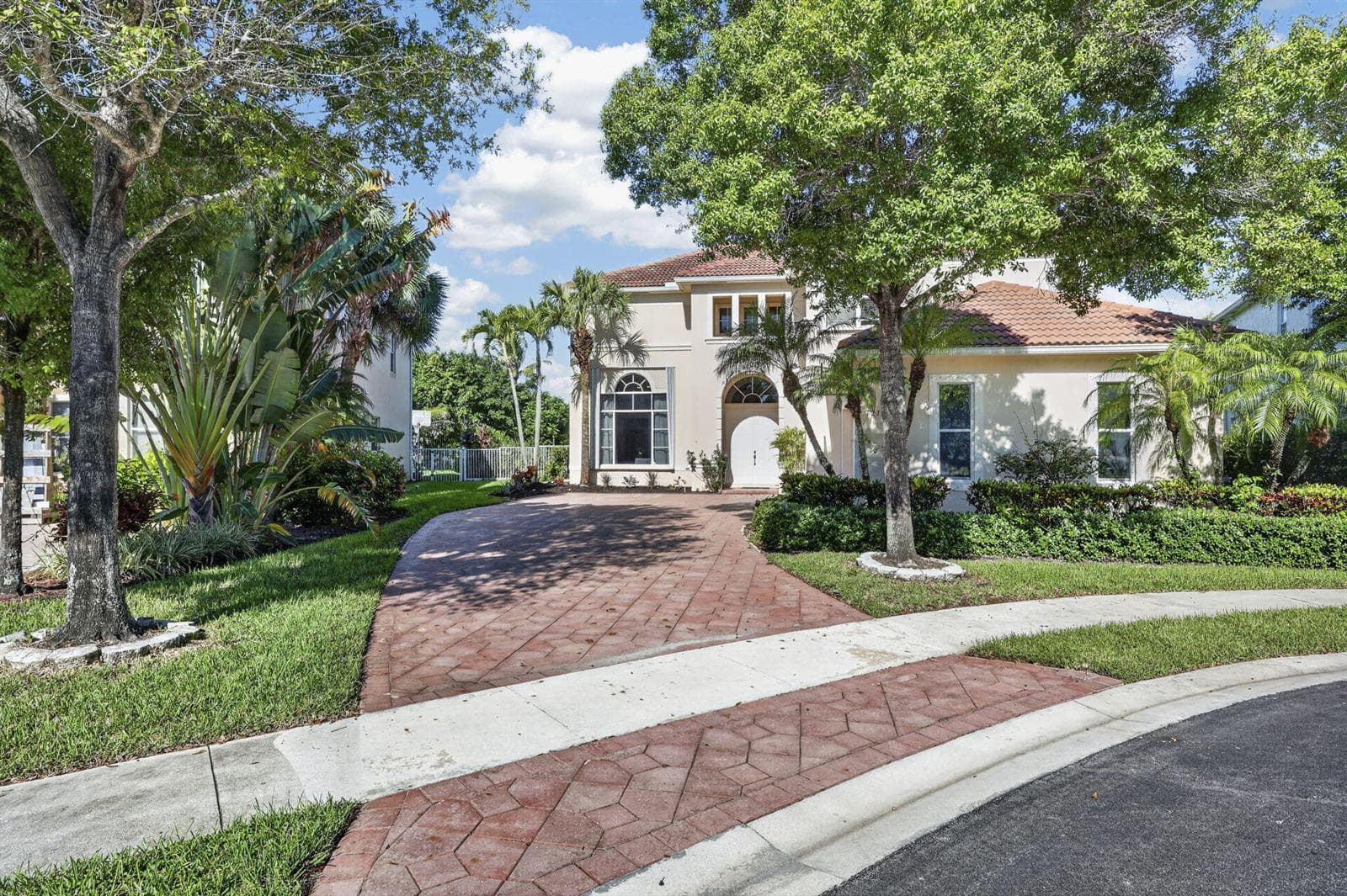 3-web-or-mls-BS1A4111